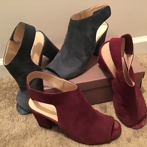 2 pair Womens sandals